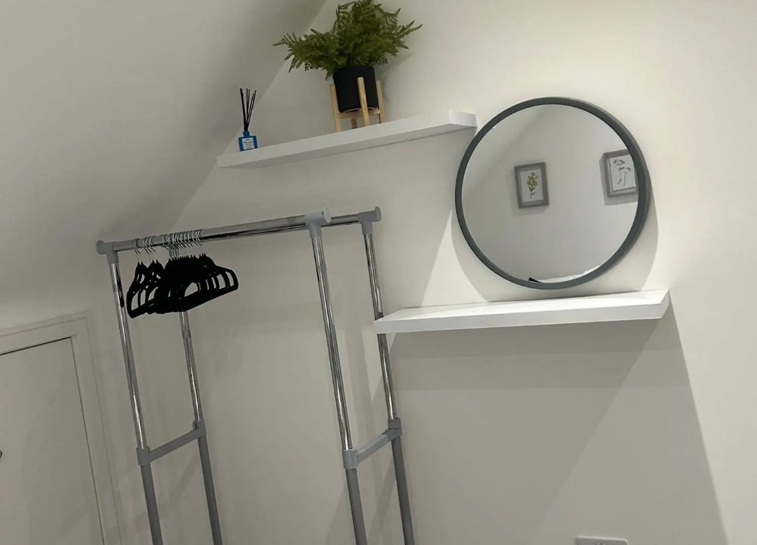 Gogmore Lane Chertsey Apartment