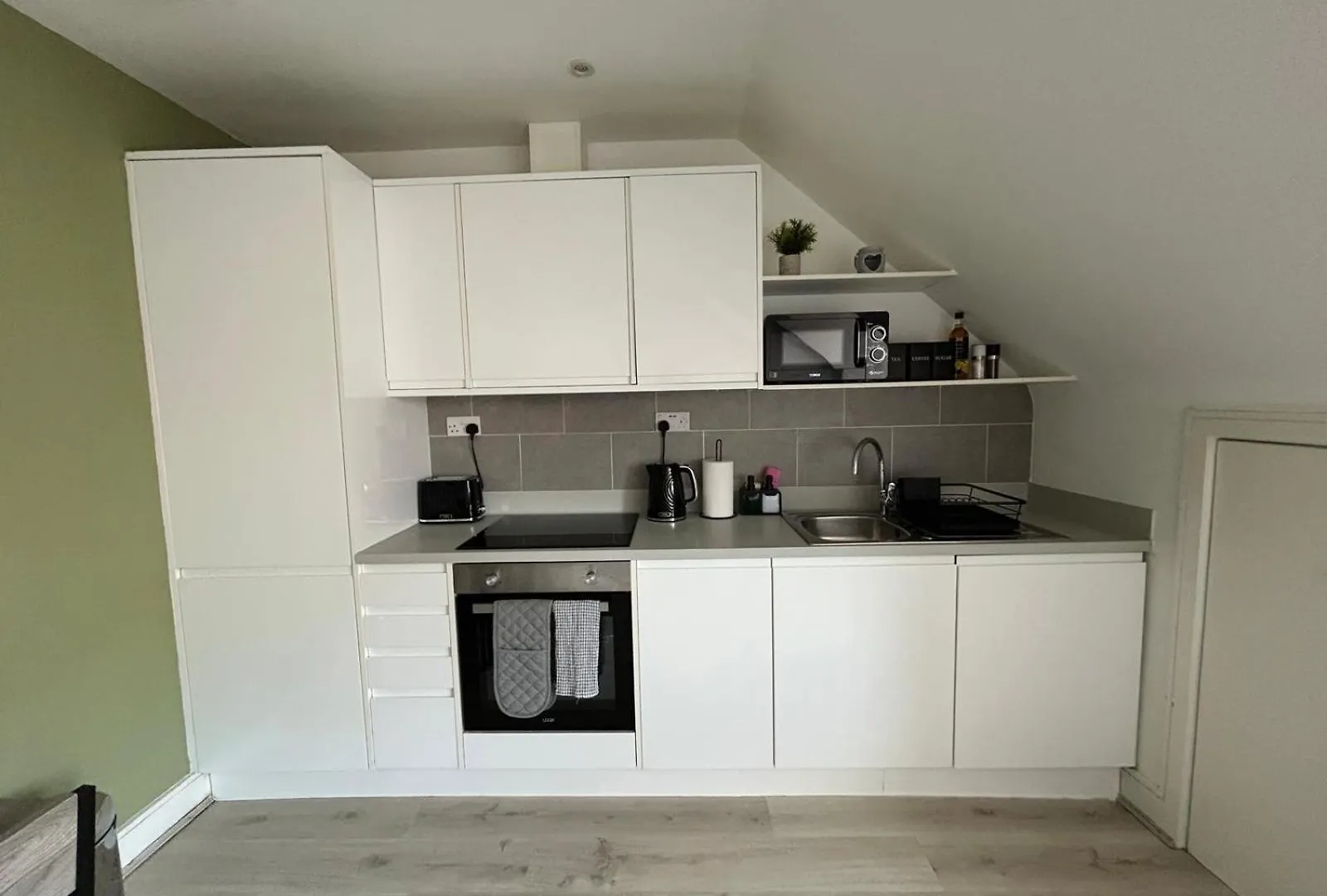 Apartment Gogmore Lane Chertsey United Kingdom