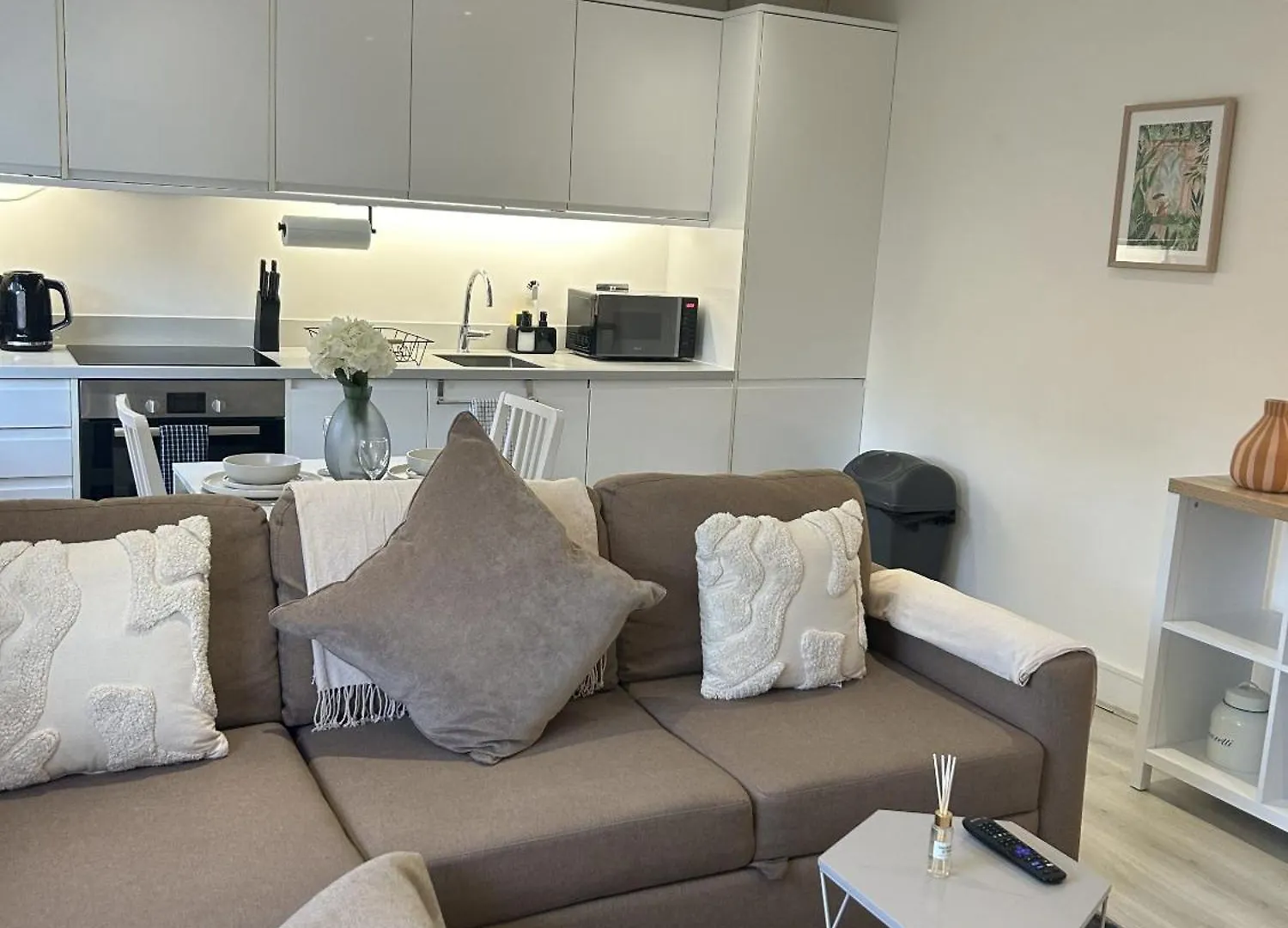 Apartment Gogmore Lane Chertsey