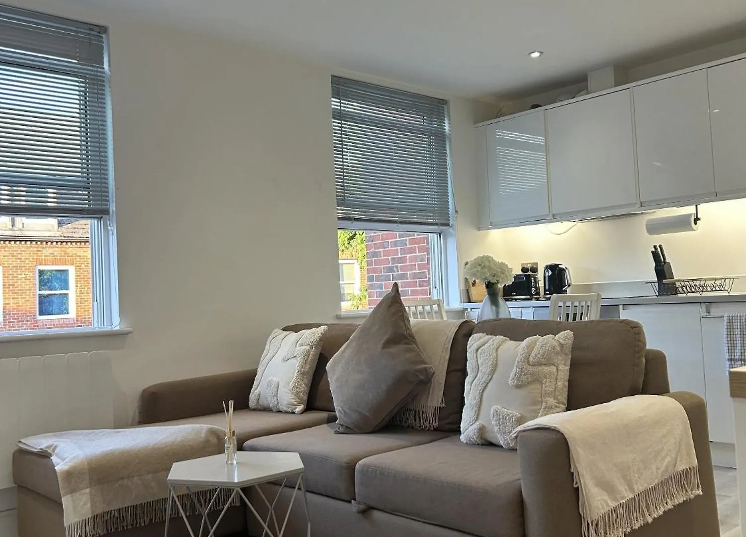 Gogmore Lane Chertsey Apartment