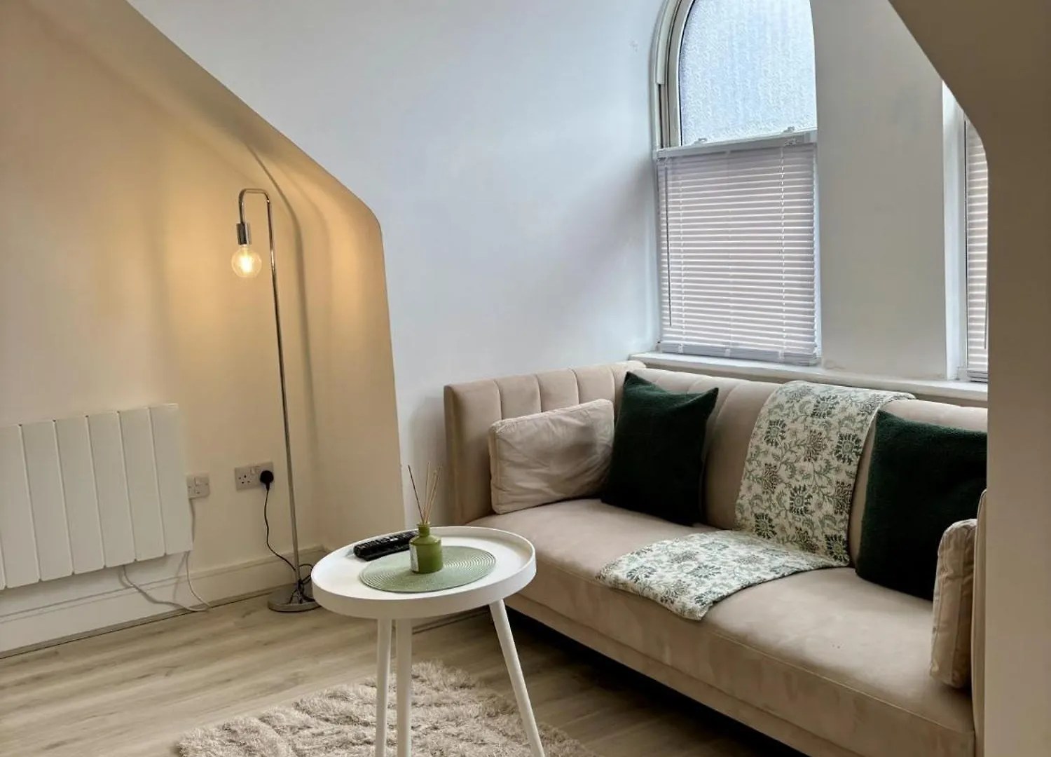 Apartment Gogmore Lane Chertsey
